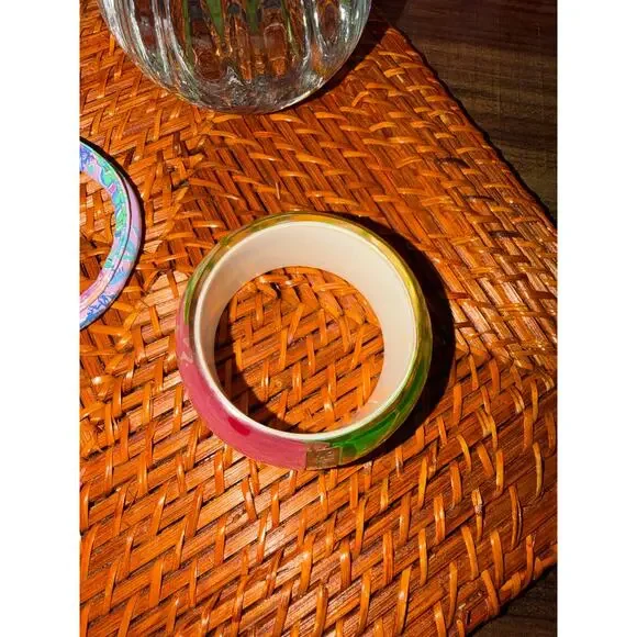 Lilly Pulitzer Bracelet & Round Keychain Lot – Bangle + NWT Keychain - Picture 9 of 10